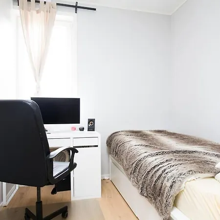 Beatiful Sea-side Apt At Kremmerhamn,3br 1st Floor Apartamento Fedje