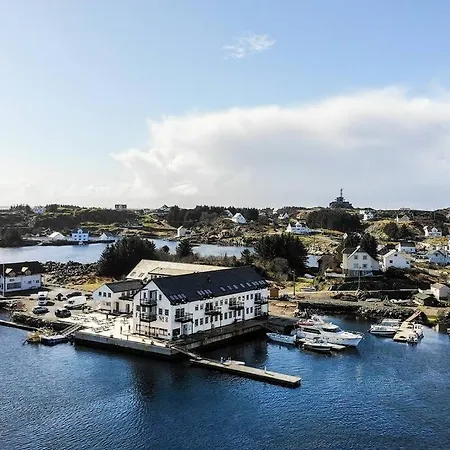 Beatiful Sea-side Apt At Kremmerhamn,3br 1st Floor Apartment Fedje
