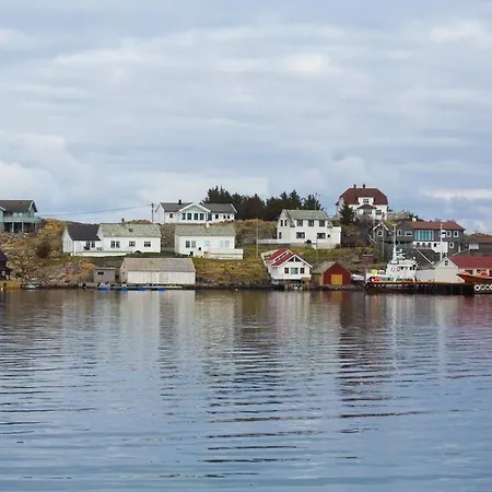 Beatiful Sea-side Apt At Kremmerhamn,3br 1st Floor Fedje